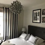 Comfort And Authentic Apartment Near Old Town